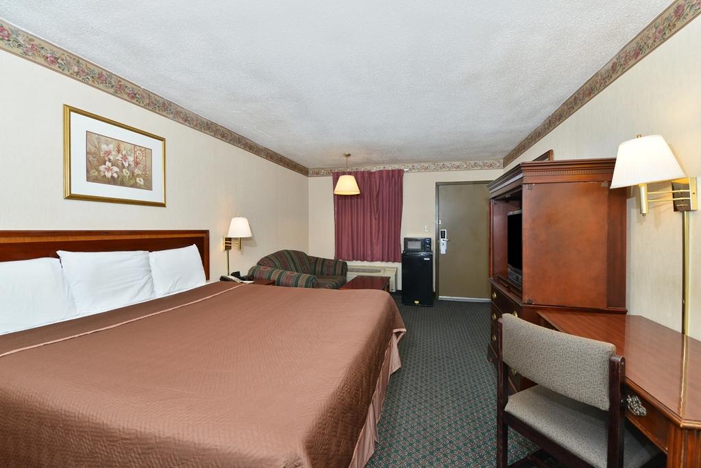 Americas Best Value Inn - Fredericksburg North Rom bilde