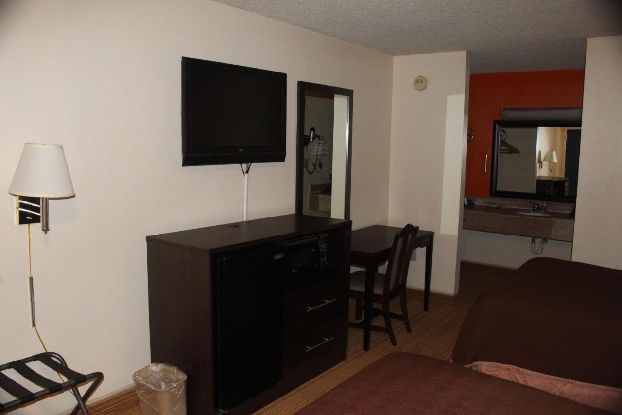 Americas Best Value Inn - Fredericksburg North Eksteriør bilde